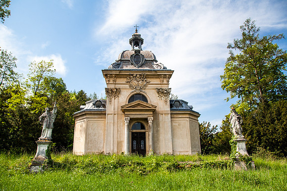 Murstetten_Mausoleum der Familie Althan_(c)_Nadja Meister_IMG_7507