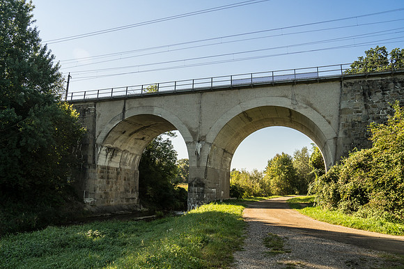 Perschlingtalradweg_3_Bahnbrücke bei Böheimkirchen_(c)_Nadja Meister_DSC04343